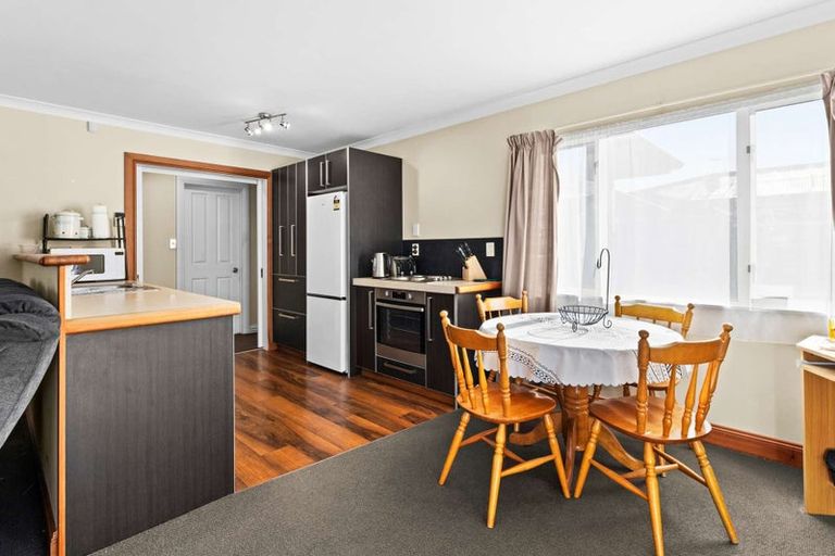 Photo of property in 236 Kennedy Road, Onekawa, Napier, 4110