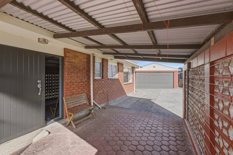 Photo of property in 21 Truby King Street, Merrilands, New Plymouth, 4312