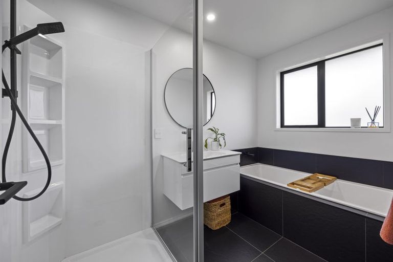 Photo of property in 8 Tikorangi Road East, Tikorangi, 4383