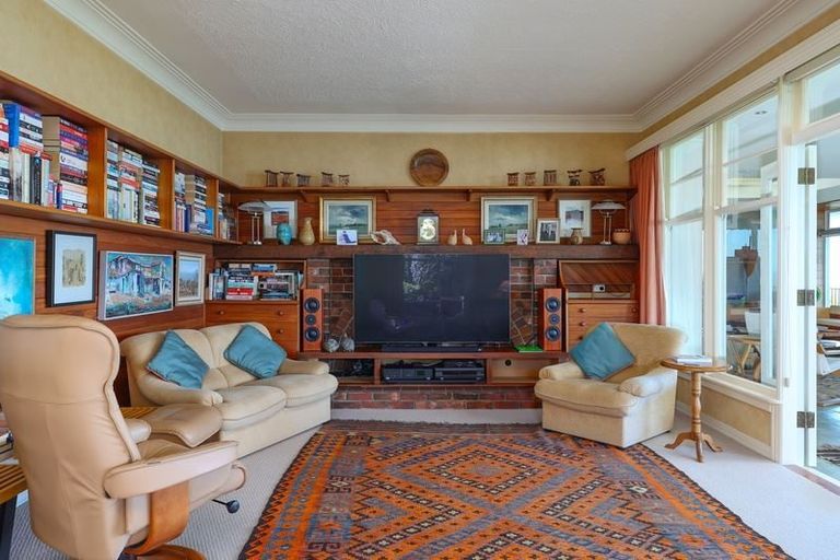 Photo of property in 274 Princes Drive, Britannia Heights, Nelson, 7010