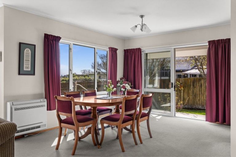 Photo of property in 12 Bennelong Place, Havelock North, 4130