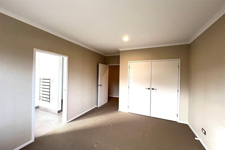 Photo of property in 6 Bendemeer Place, Flat Bush, Auckland, 2016