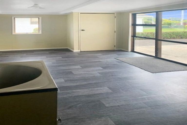 Photo of property in 21c Flower Street, Bulls, 4818