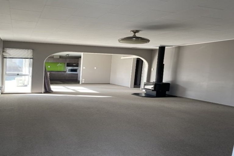 Photo of property in 3/302 Sylvan Road, Parkvale, Hastings, 4122