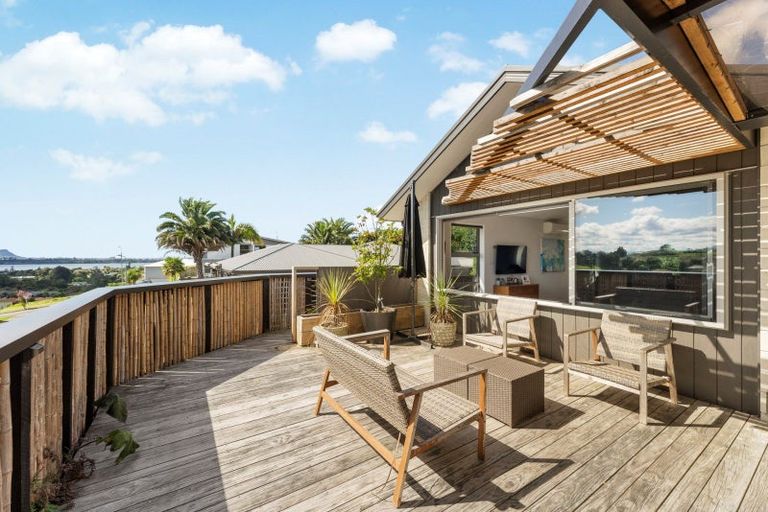 Photo of property in 5 Greenvale Place, Welcome Bay, Tauranga, 3112