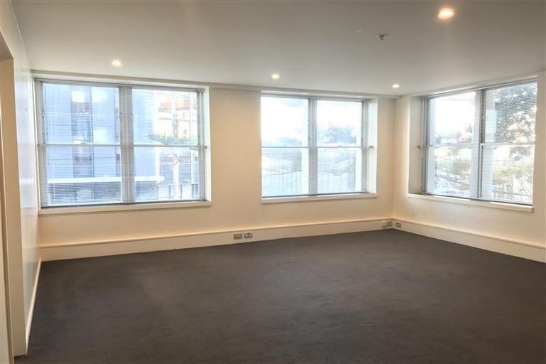 Photo of property in 1a/123 Molesworth Street, Thorndon, Wellington, 6011