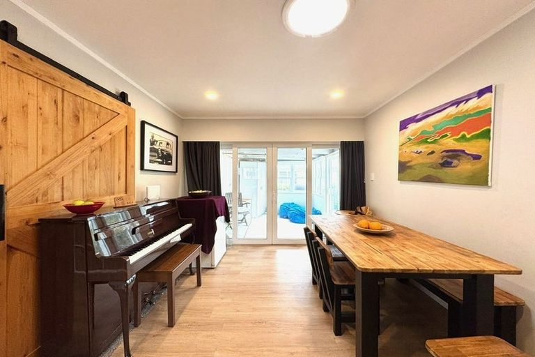 Photo of property in 382 Great South Road, Opaheke, Papakura, 2113