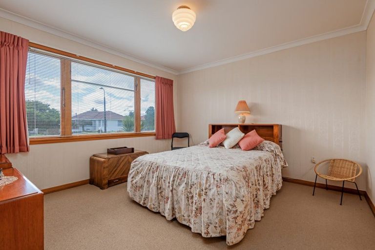 Photo of property in 18 Gloucester Street, Takaro, Palmerston North, 4412