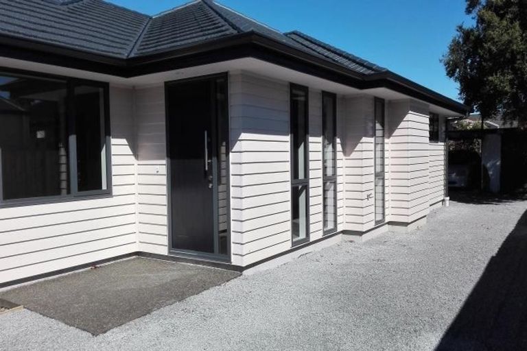 Photo of property in 2/165 Petrie Street, Richmond, Christchurch, 8013