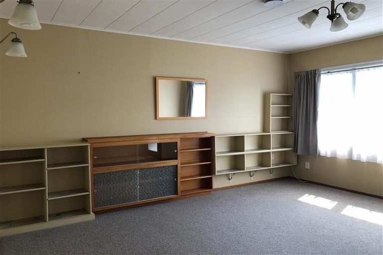 Photo of property in 2/210a Grove Road, Mayfair, Hastings, 4122