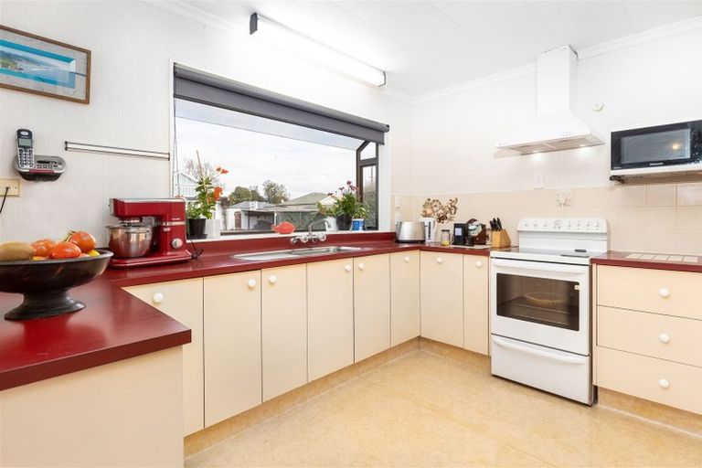 Photo of property in 15 Mowat Street, Springlands, Blenheim, 7201