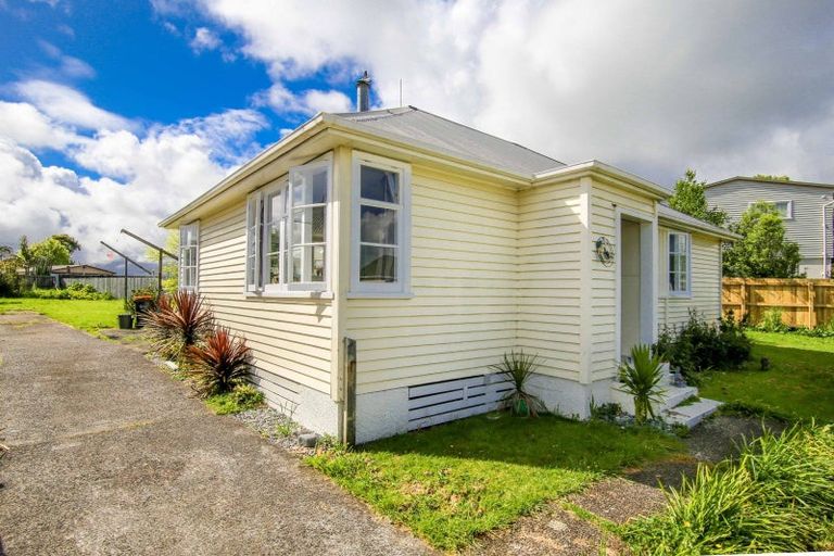 Photo of property in 23 Colvin Street, Westport, 7825