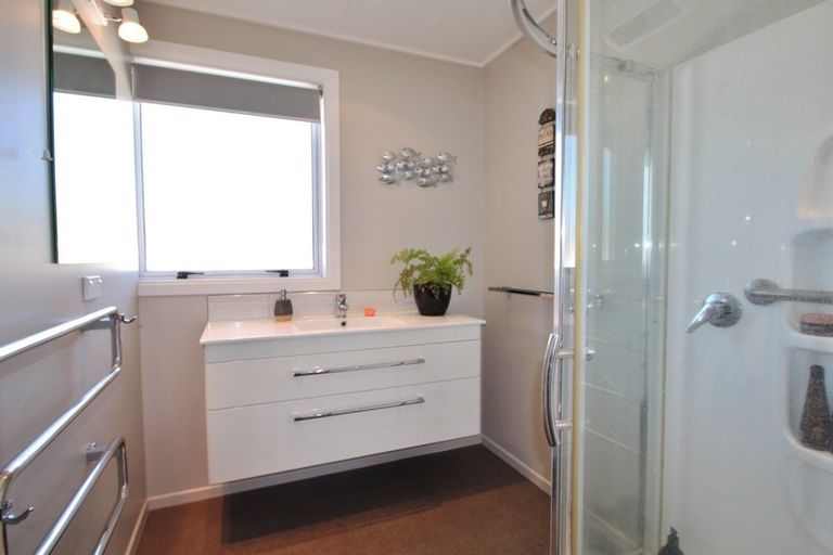 Photo of property in 19 Walker Street, East Gore, Gore, 9710