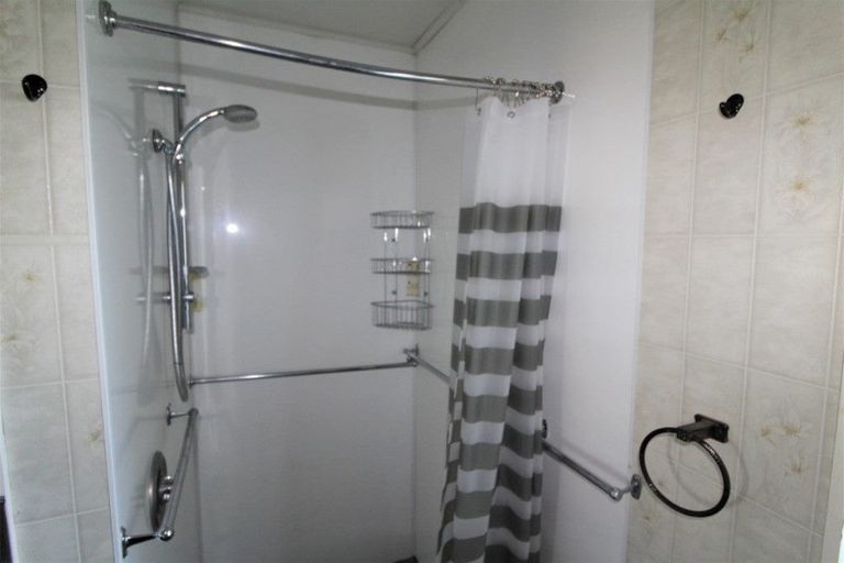 Photo of property in 7 Meadow Street, Lumsden, 9730