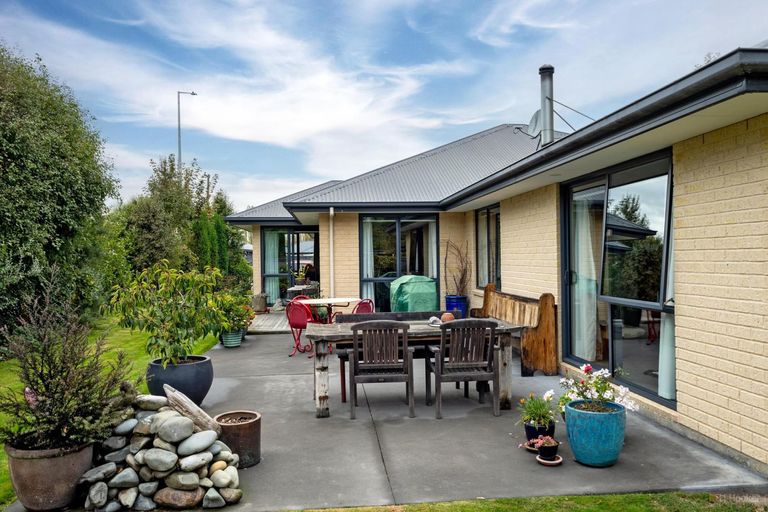 Photo of property in 266 Talbot Street, Geraldine, 7930