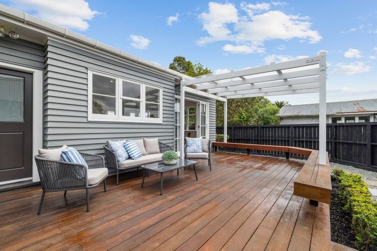 Photo of property in 29 Kaipara Portage Road, Riverhead, 0820