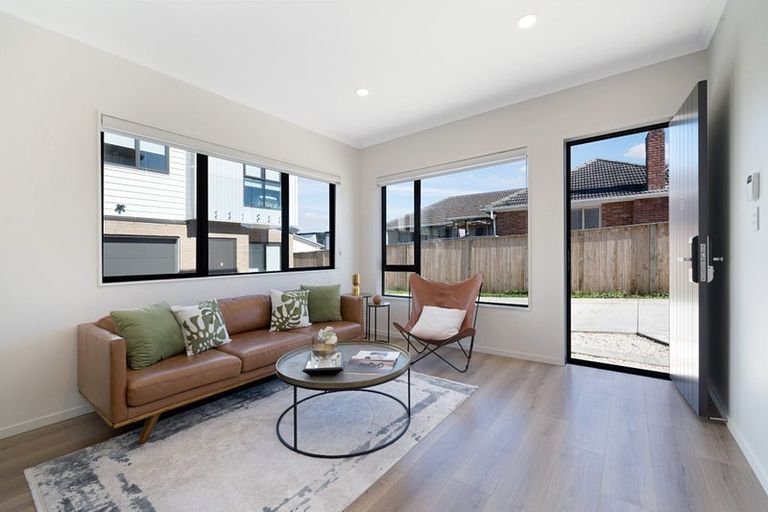 Photo of property in 22b Toru Street, Te Atatu Peninsula, Auckland, 0610