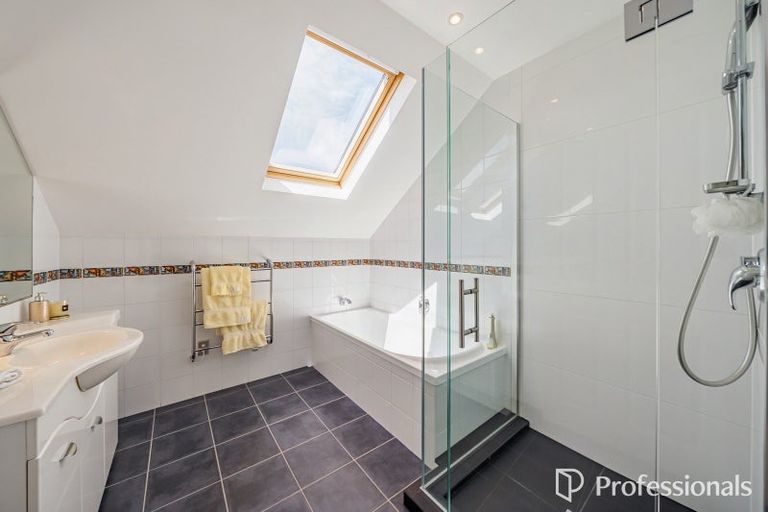 Photo of property in 52a Penrose Street, Woburn, Lower Hutt, 5010