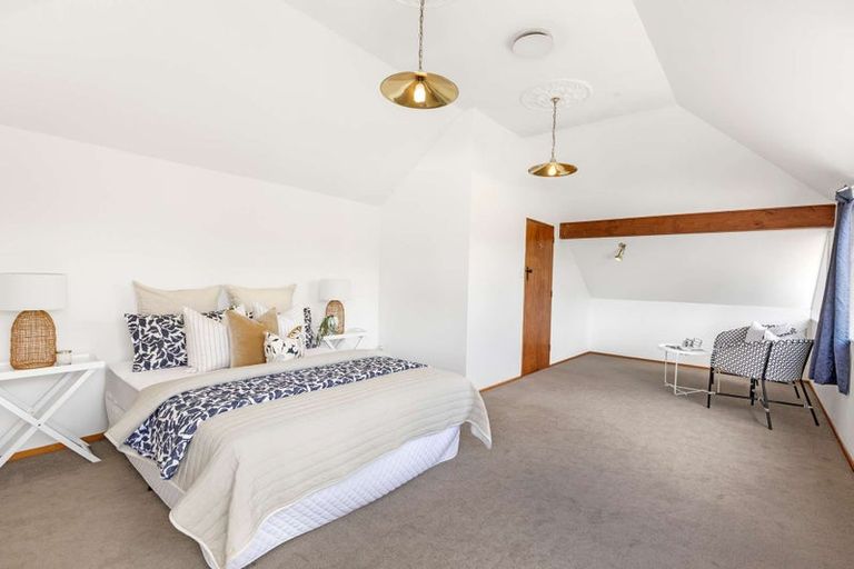 Photo of property in 11 Chelwood Street, Takaro, Palmerston North, 4412