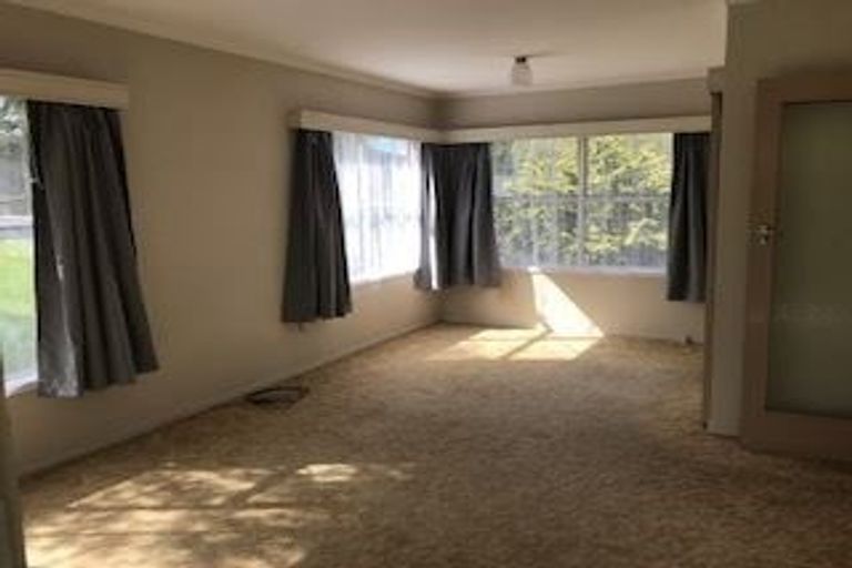 Photo of property in 1/9 Brian Avenue, Forrest Hill, Auckland, 0620