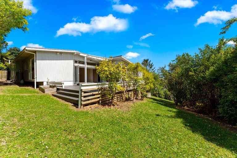 Photo of property in 42 Woodstock Road, Forrest Hill, Auckland, 0620