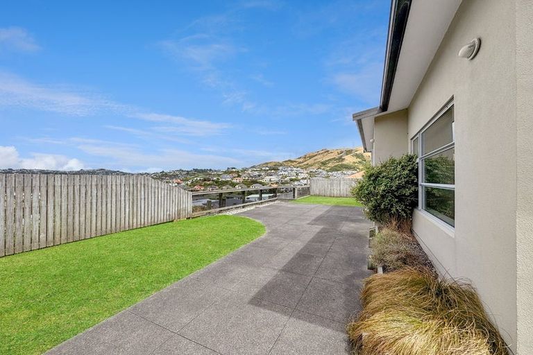 Photo of property in 74 Amesbury Drive, Churton Park, Wellington, 6037