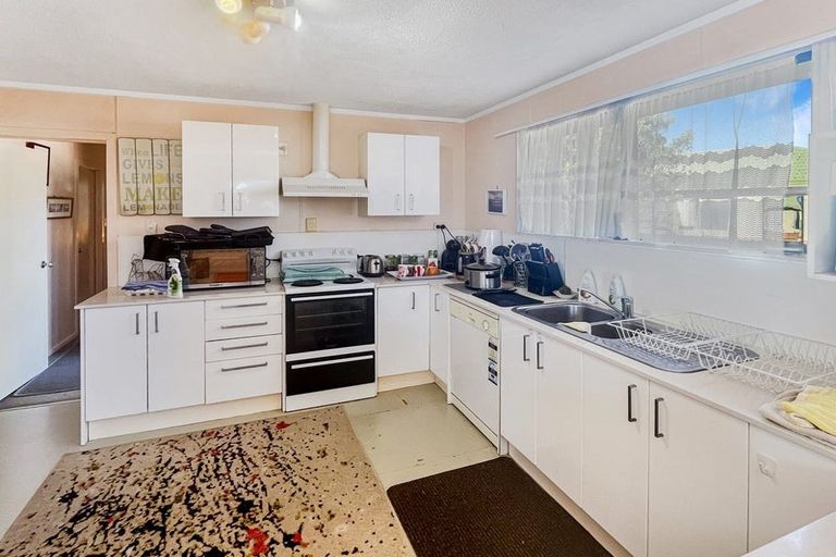 Photo of property in 11b Langton Road, Stanmore Bay, Whangaparaoa, 0932