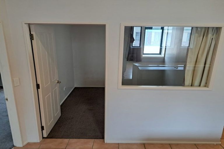 Photo of property in Vicino Apartments, 11/33 Taranaki Street, Te Aro, Wellington, 6011