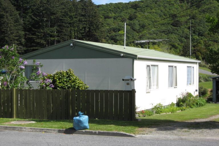 Photo of property in 50 Hampden Street, Picton, 7220