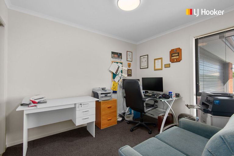 Photo of property in 12 Centre Street, Mosgiel, 9024