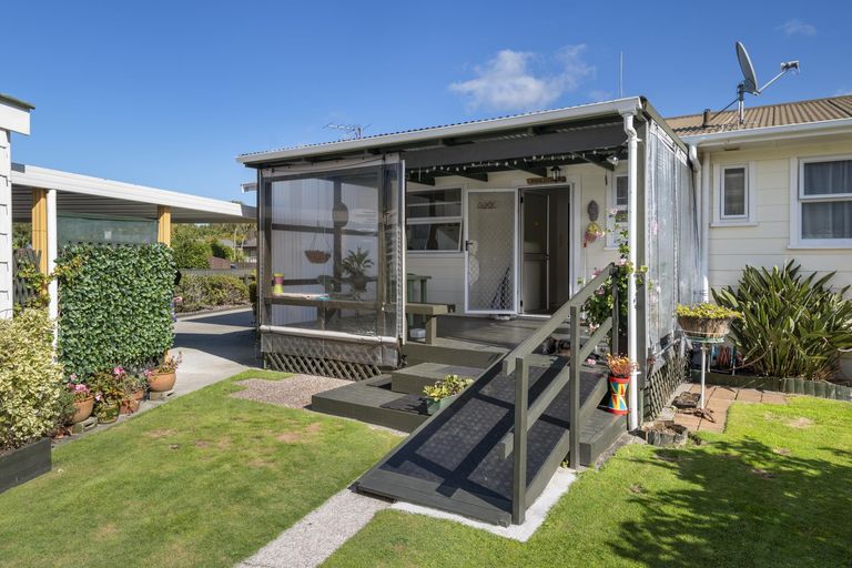 Photo of property in 19 Joanne Crescent, Pukehangi, Rotorua, 3015