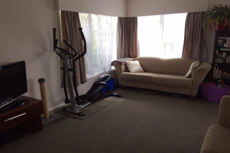 Photo of property in 1/34 Megan Avenue, Pakuranga Heights, Auckland, 2010