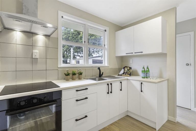 Photo of property in 34 Brentford Place, Manurewa, Auckland, 2102