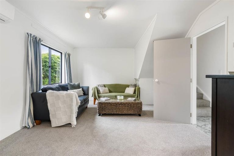 Photo of property in 114 Everitt Crescent, Whangamata, 3620