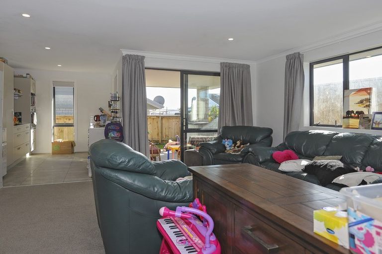 Photo of property in 15 Richardson Road, Omokoroa, 3114