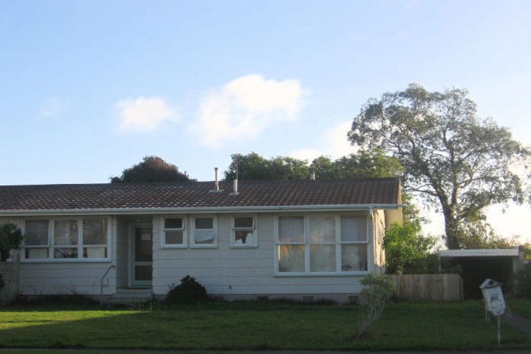 Photo of property in 4 Clutha Place, Westbrook, Palmerston North, 4412
