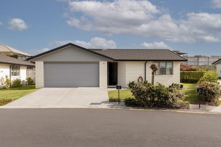 Photo of property in Waterview Estate, 3/4 Greystone Place, Omokoroa, 3114