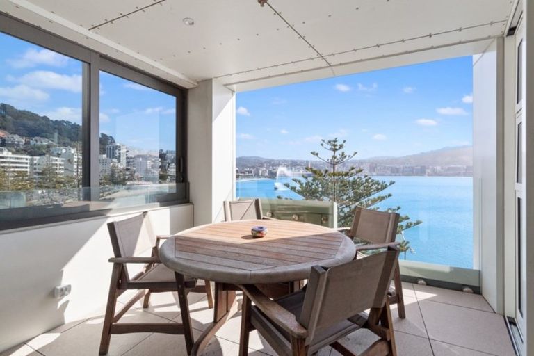 Photo of property in 10/318 Oriental Parade, Oriental Bay, Wellington, 6011