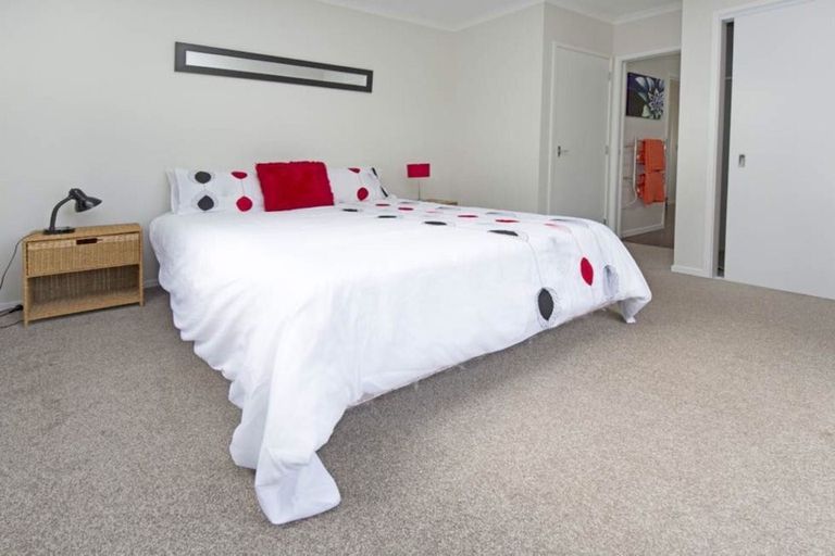 Photo of property in 11 Blanc Road, Silverdale, 0932