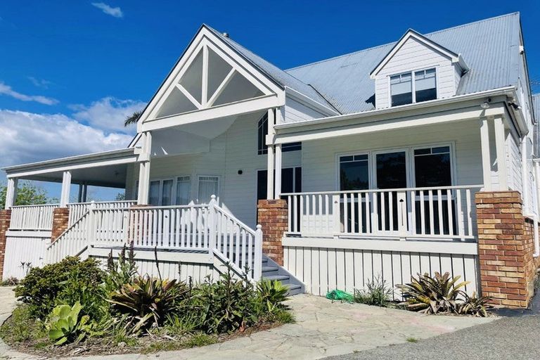 Photo of property in 46 Burns Lane, Kumeu, 0892