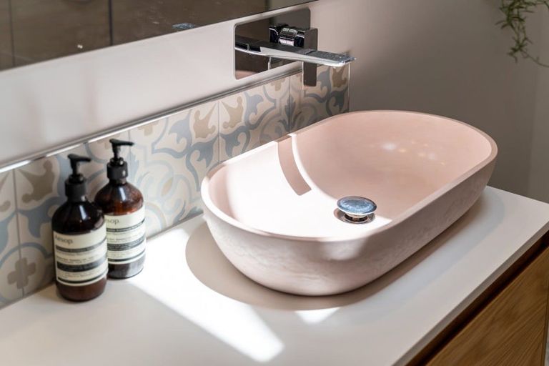 Photo of property in 5 Turnbull Road, Narrow Neck, Auckland, 0624