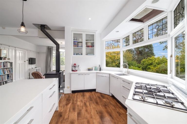 Photo of property in 47 Hackthorne Road, Cashmere, Christchurch, 8022