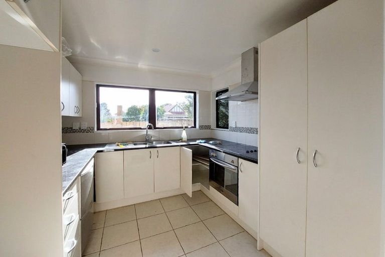 Photo of property in 1/262 Bucklands Beach Road, Bucklands Beach, Auckland, 2012