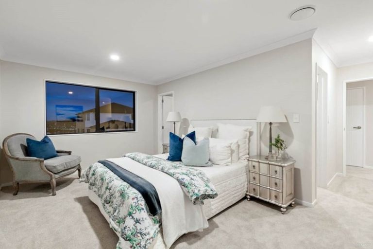 Photo of property in 60 Lime Hill Rise, Flat Bush, Auckland, 2019