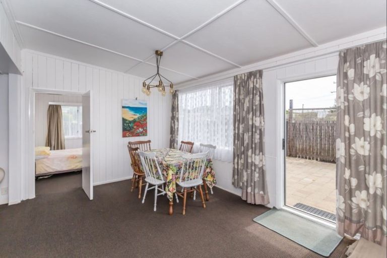 Photo of property in 21a Hunia Terrace, Himatangi Beach, Foxton, 4891