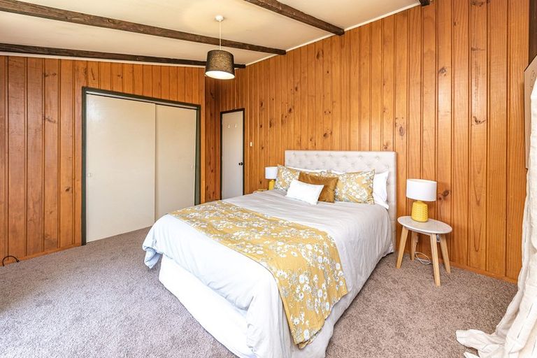 Photo of property in 33 Tongariro Street, Castlecliff, Whanganui, 4501