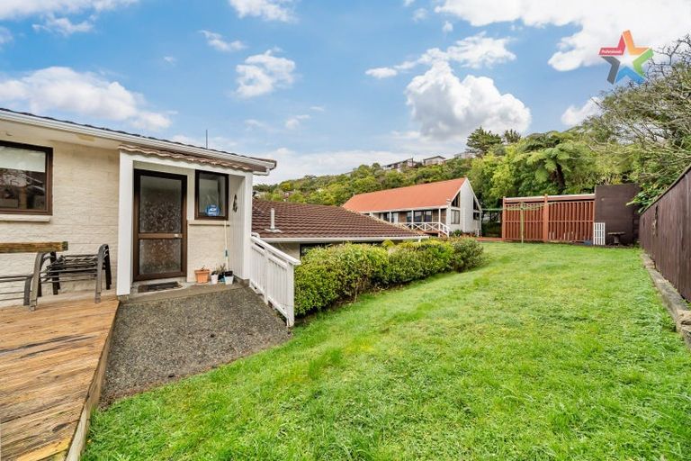 Photo of property in 179 Miromiro Road, Normandale, Lower Hutt, 5010