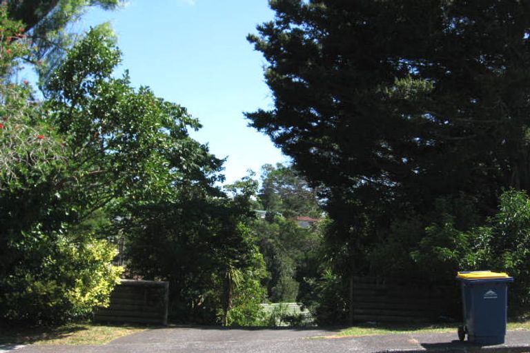 Photo of property in 11 Abbeygate Street, Birkdale, Auckland, 0626