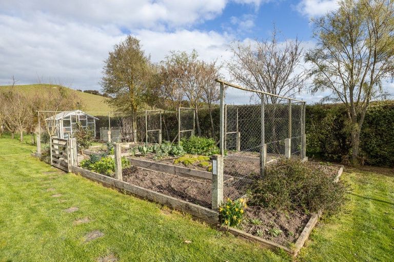 Photo of property in 752 Ponatahi Road, Martinborough, Carterton, 5792