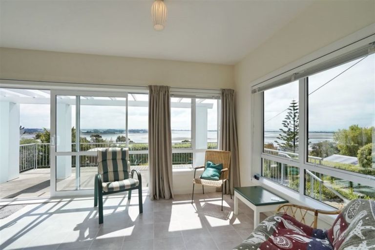 Photo of property in 15 Tama Terrace, Mount Pleasant, Christchurch, 8081